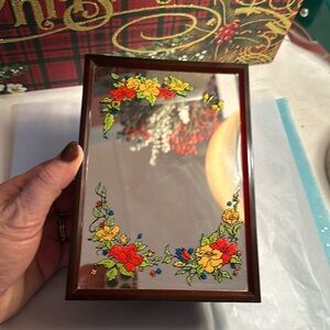 1978 YAPS vintage floral mirror musical box